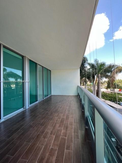 900 Biscayne Blvd #405, Miami FL 33132