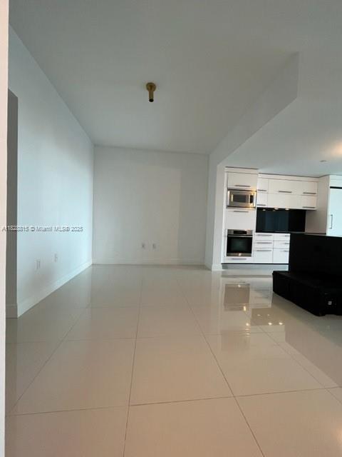 900 Biscayne Blvd #405, Miami FL 33132