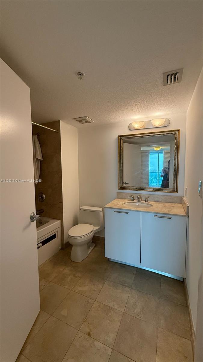 1800 N Bayshore Dr #3106, Miami FL 33132