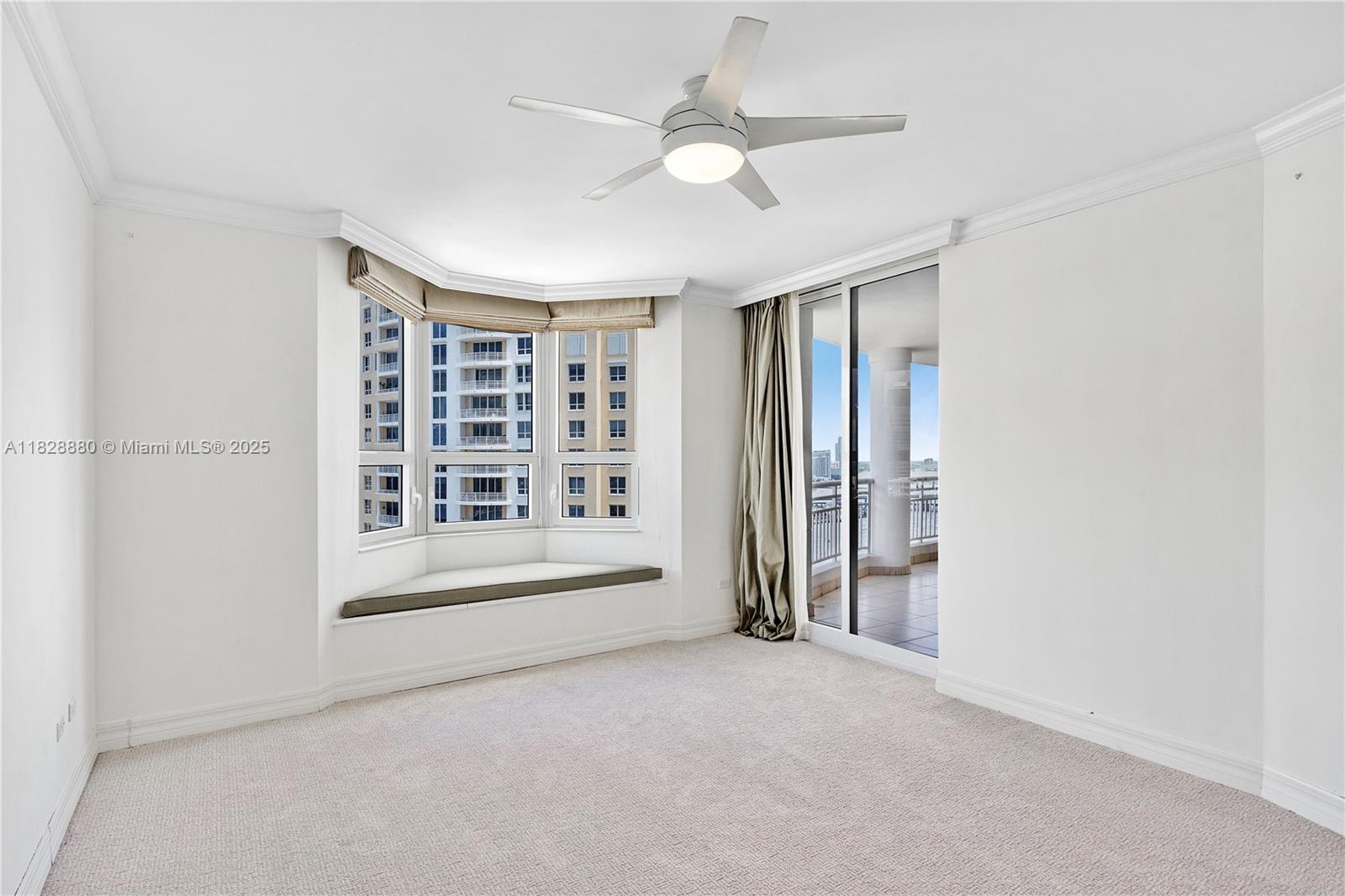 808 Brickell Key Dr #3005, Miami FL 33131