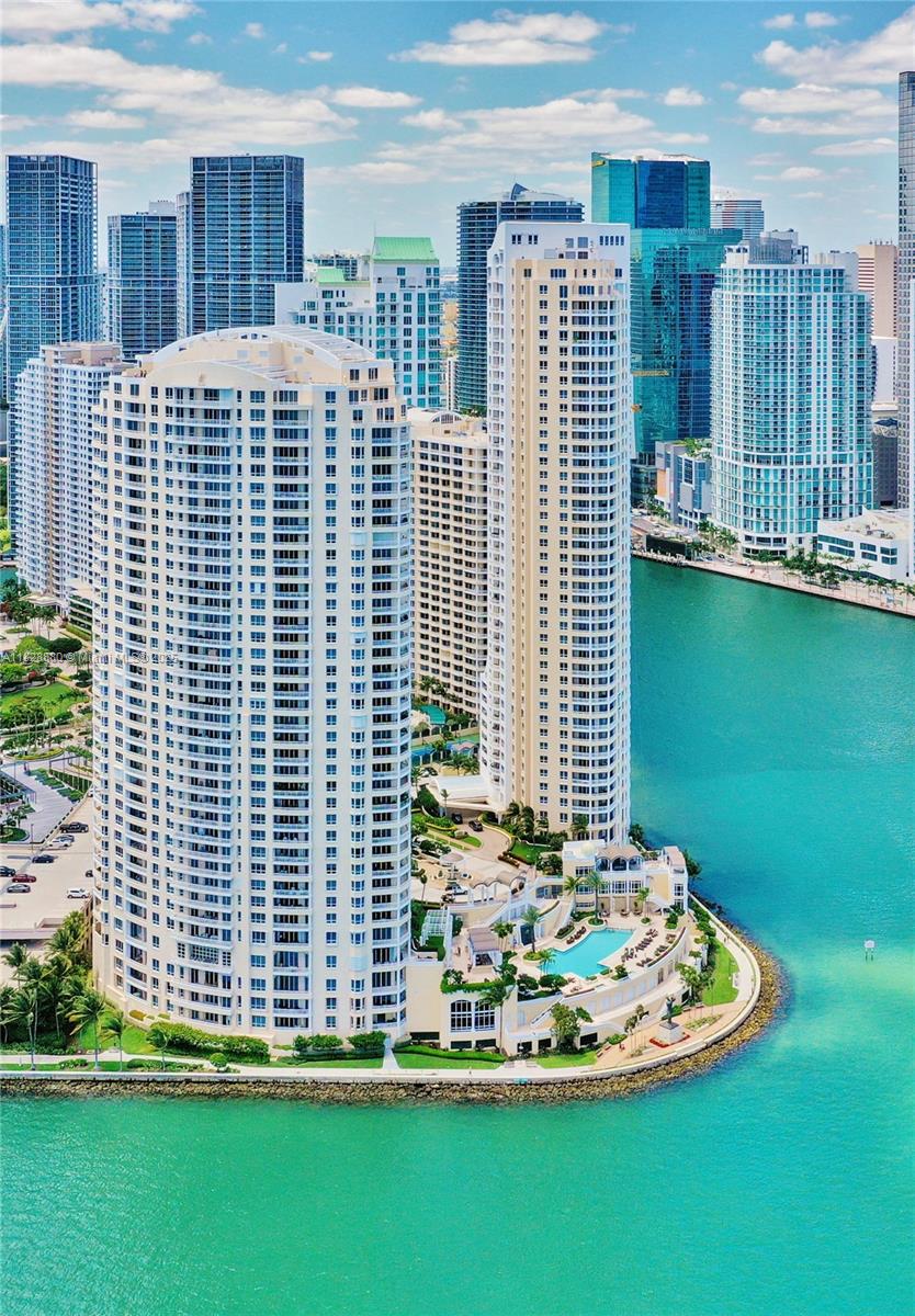 808 Brickell Key Dr #3005, Miami FL 33131