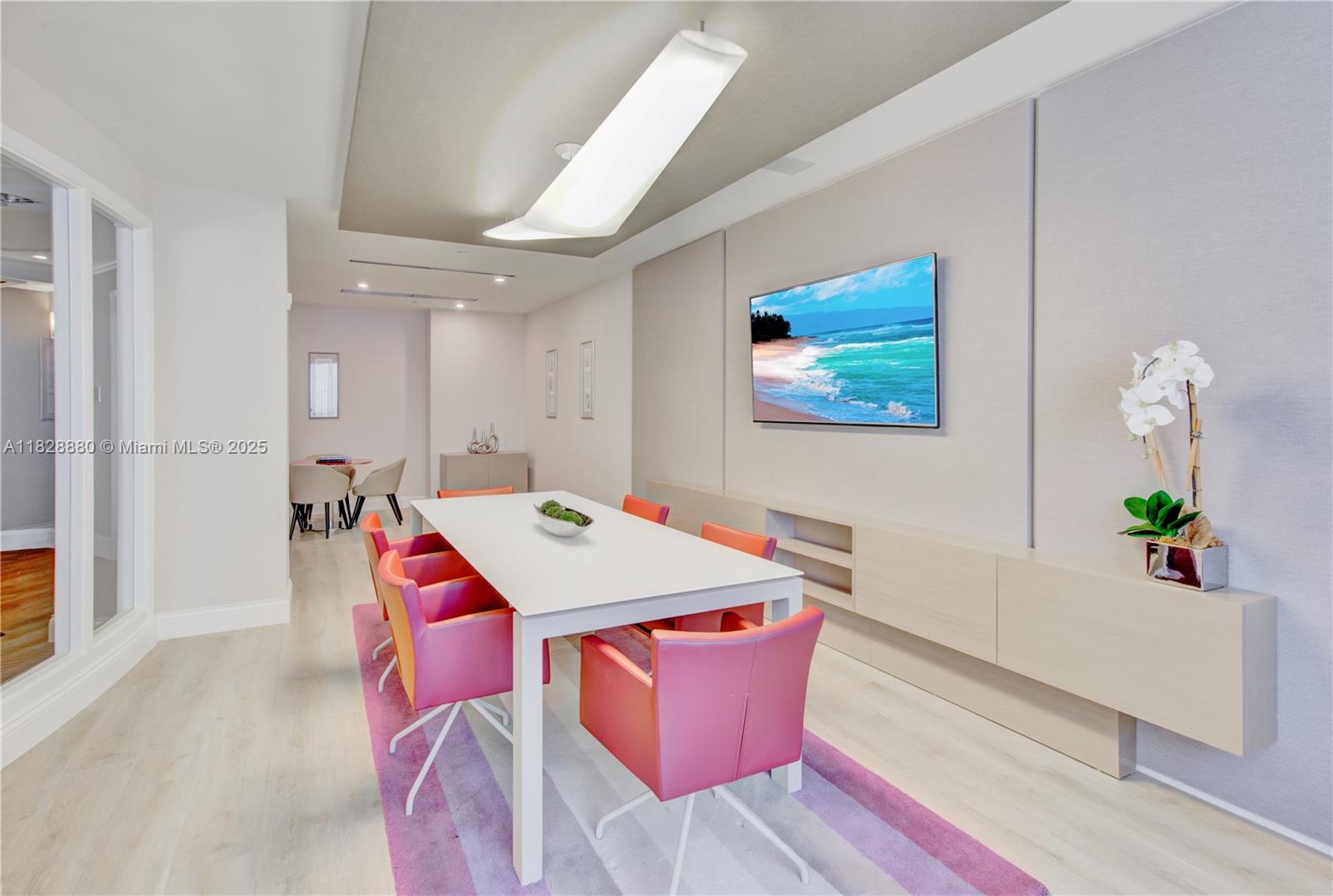 808 Brickell Key Dr #3005, Miami FL 33131