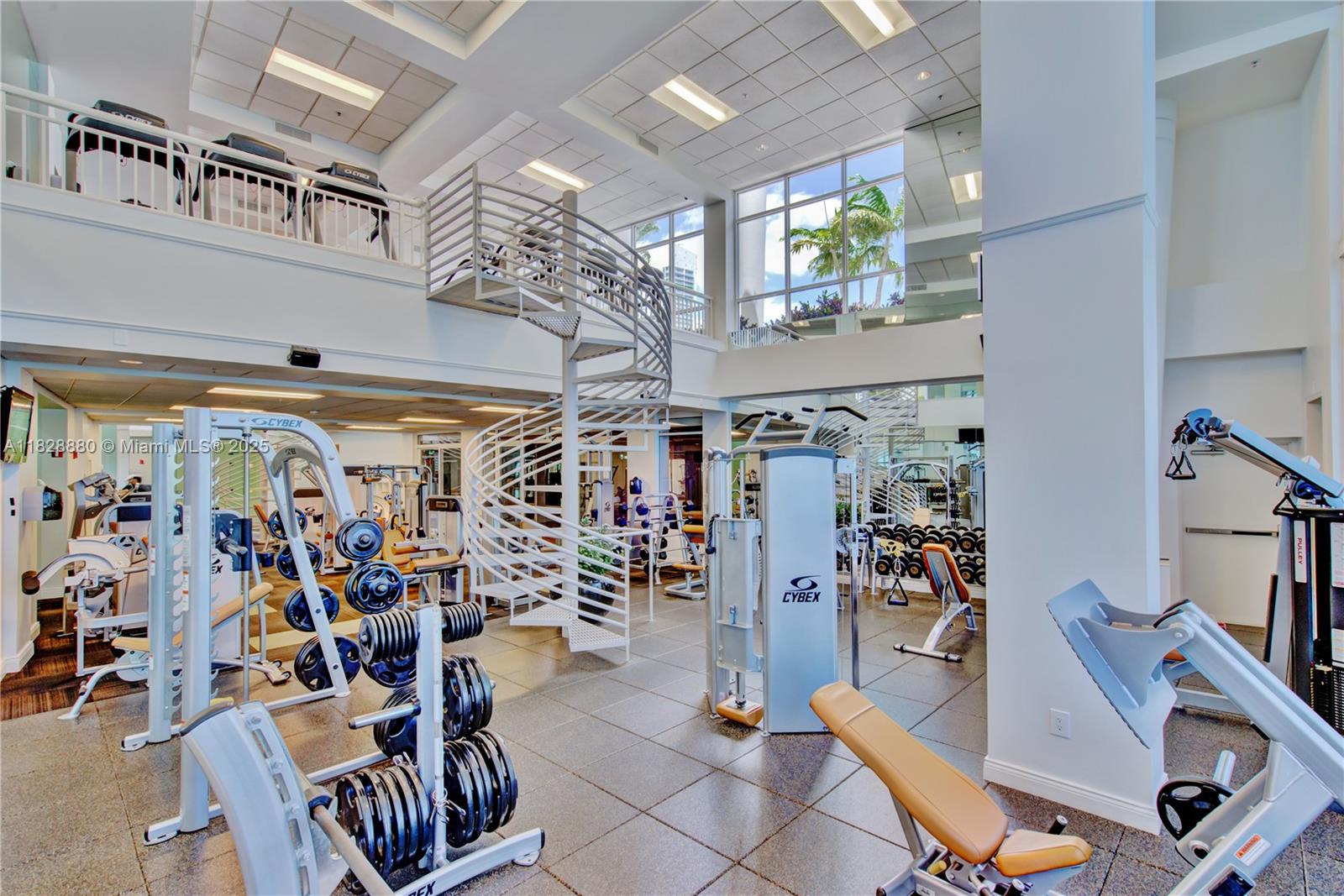 808 Brickell Key Dr #3005, Miami FL 33131