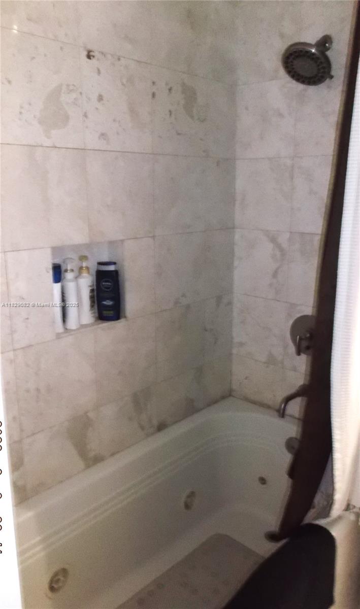 901 Brickell Key Blvd #1201, Miami FL 33131