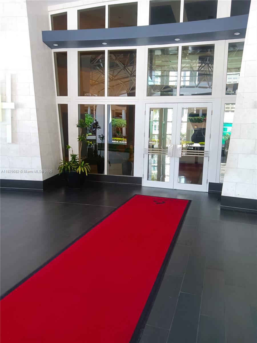901 Brickell Key Blvd #1201, Miami FL 33131