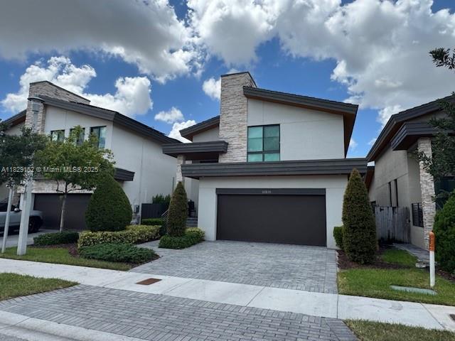 House for Sale in Doral, FL