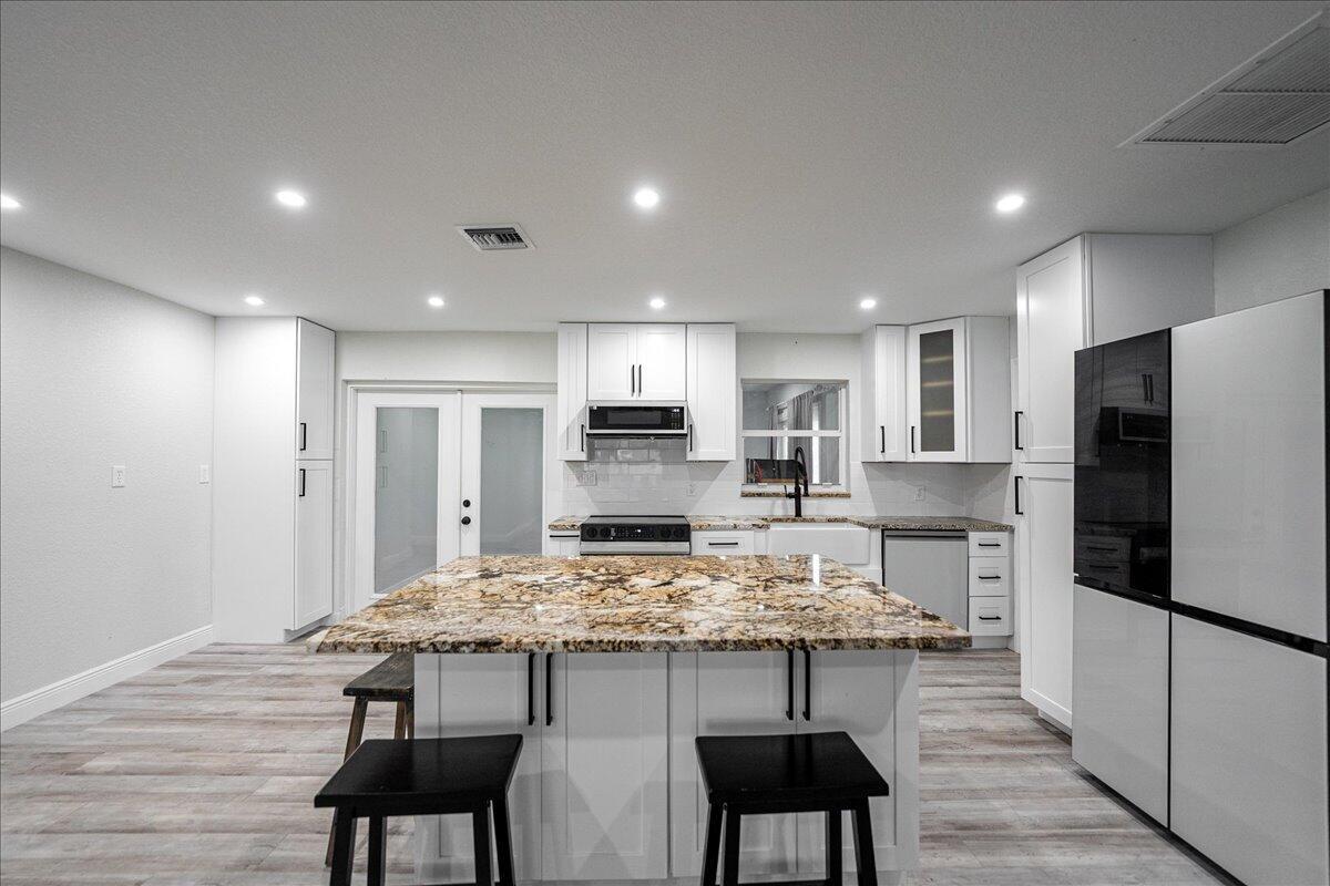 Homes for sale in Port St. Lucie, FL | 673 Ne Horizon Lane, Port St. Lucie, FL 34983 | MLS# R11102589