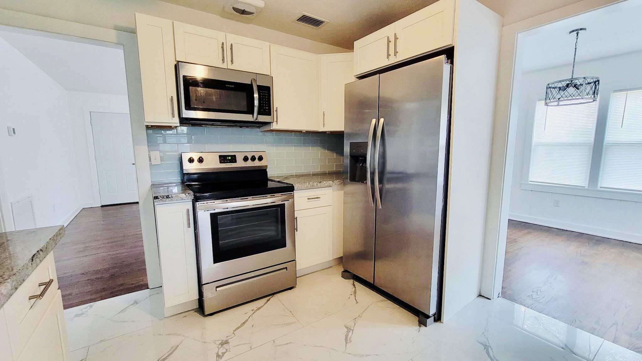 215 E Veterans Drive, Perry, Florida image 3
