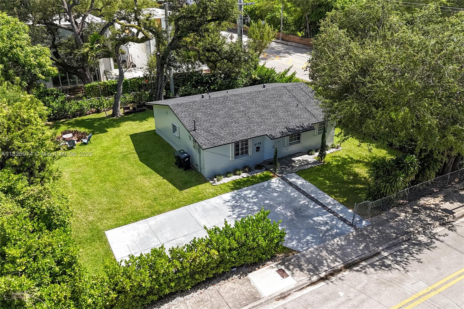 6198 SW 63rd St, South Miami, Florida image 24