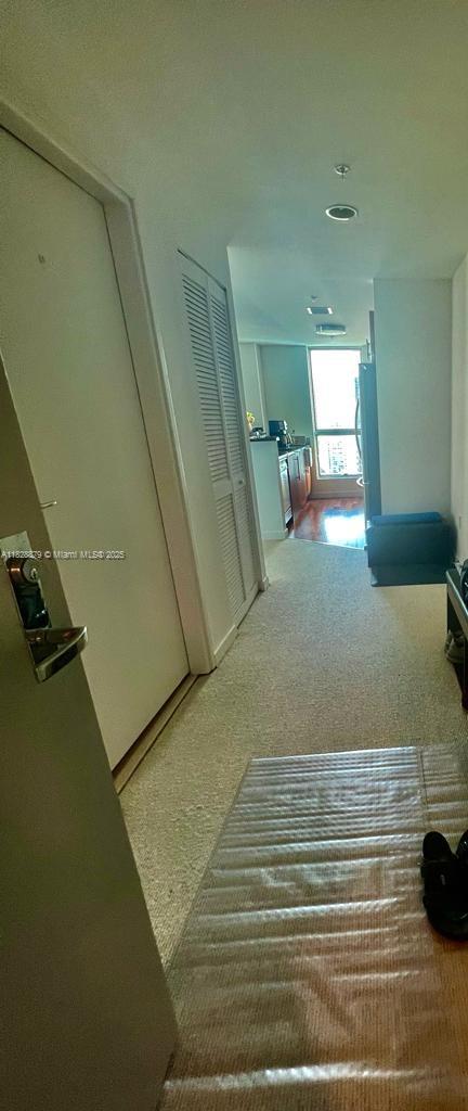 300 S Biscayne Blvd #T-3201, Miami FL 33131