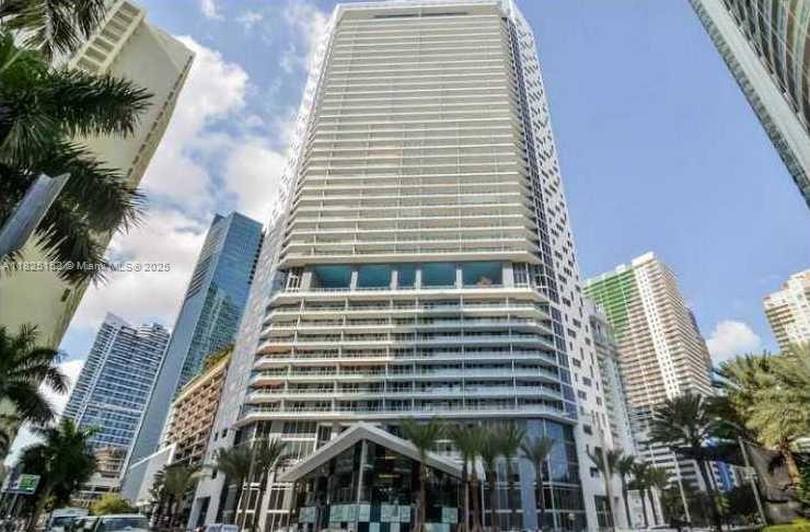 1300 Brickell Bay Dr #2900, Miami FL 33131