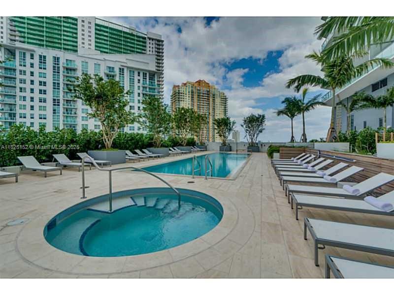 1300 Brickell Bay Dr #2900, Miami FL 33131