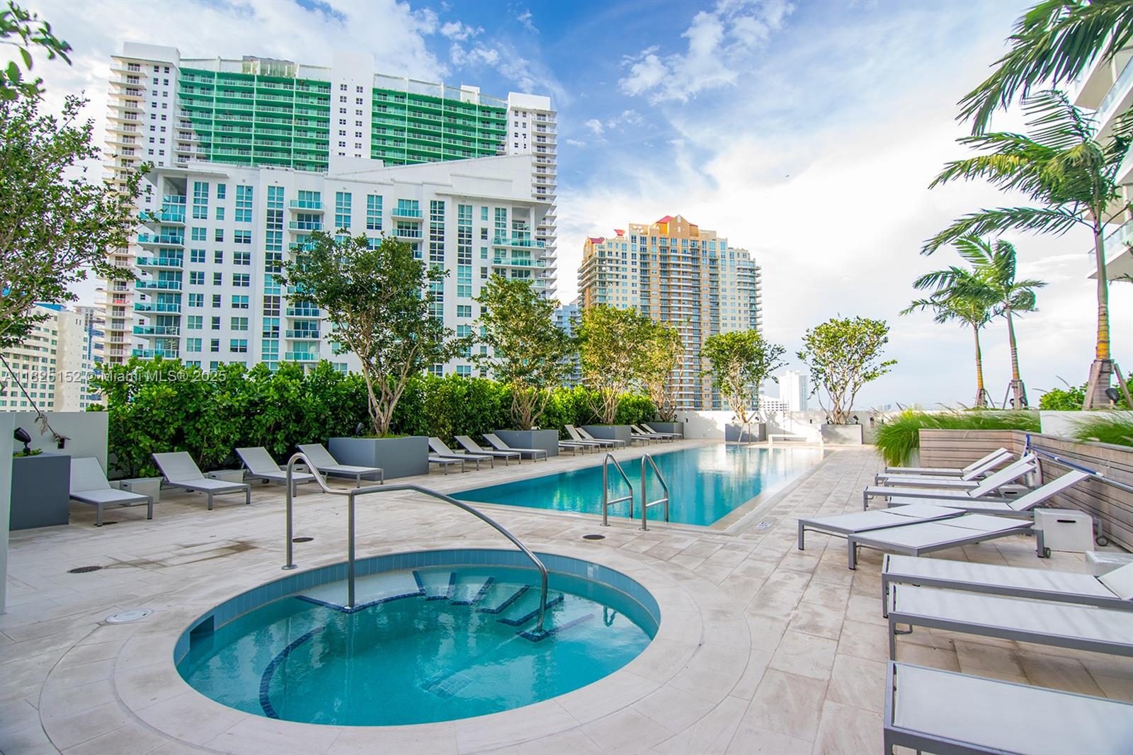 1300 Brickell Bay Dr #2900, Miami FL 33131