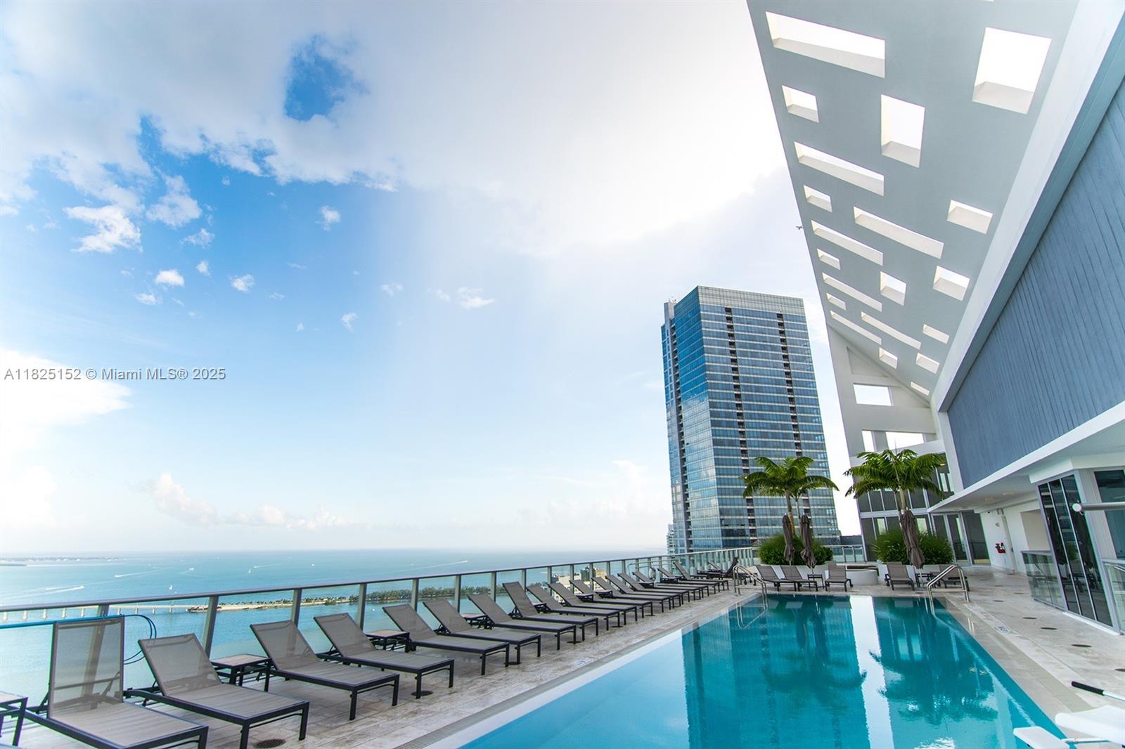 1300 Brickell Bay Dr #2900, Miami FL 33131