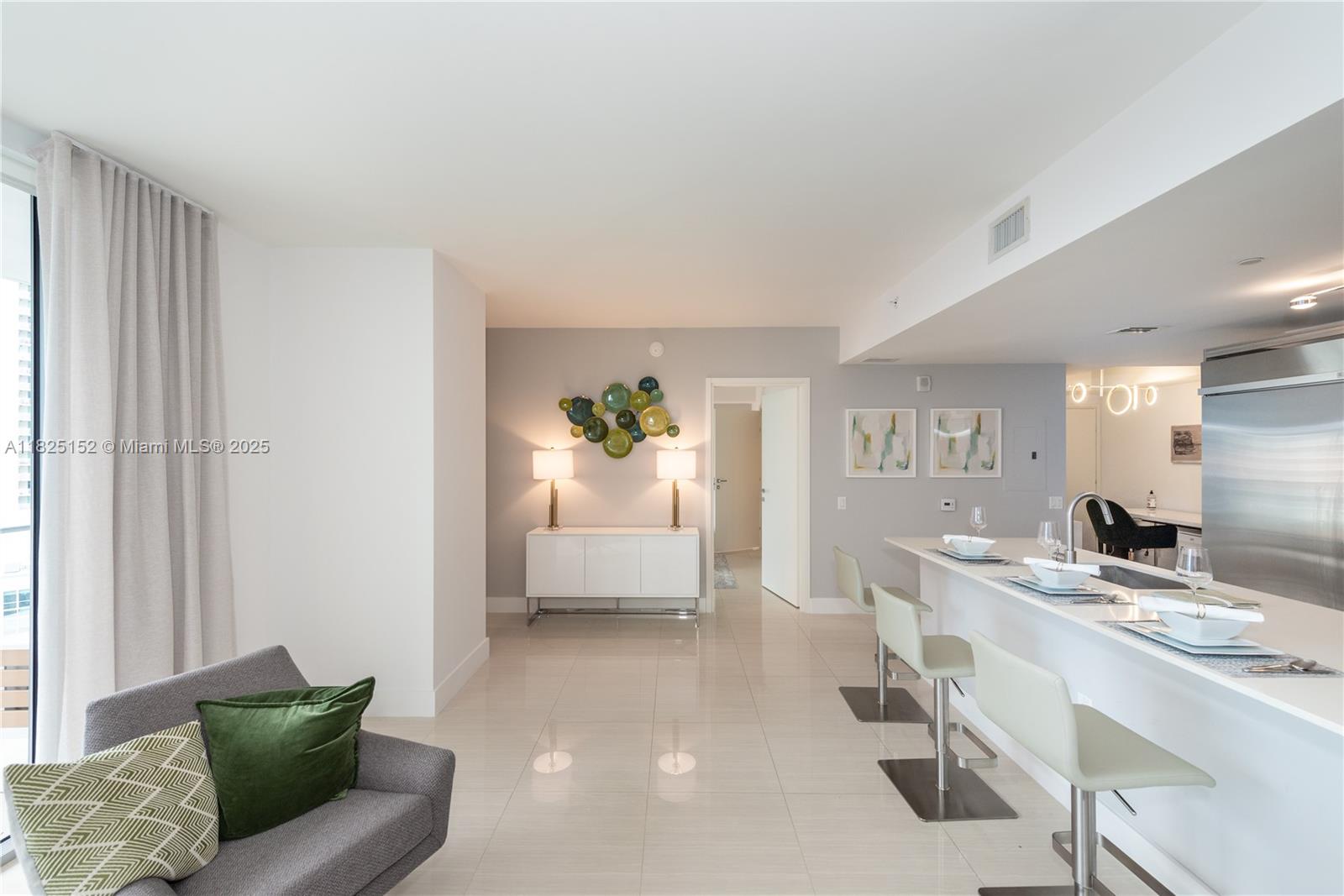 1300 Brickell Bay Dr #2900, Miami FL 33131