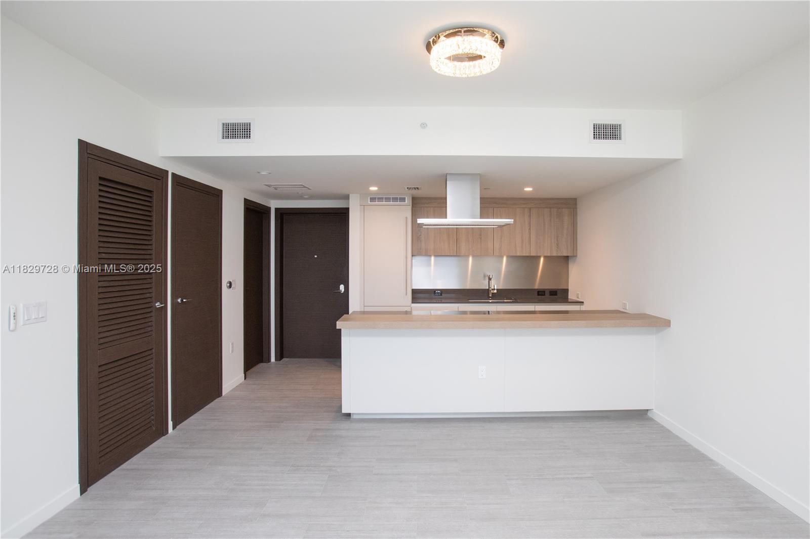 1000 Brickell Plz #2610, Miami FL 33131