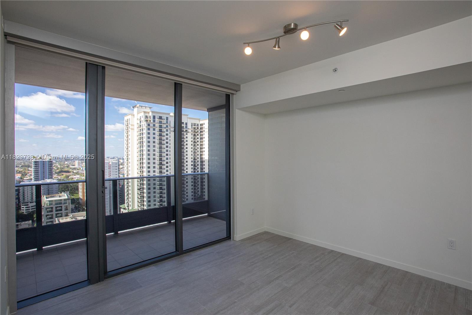 1000 Brickell Plz #2610, Miami FL 33131