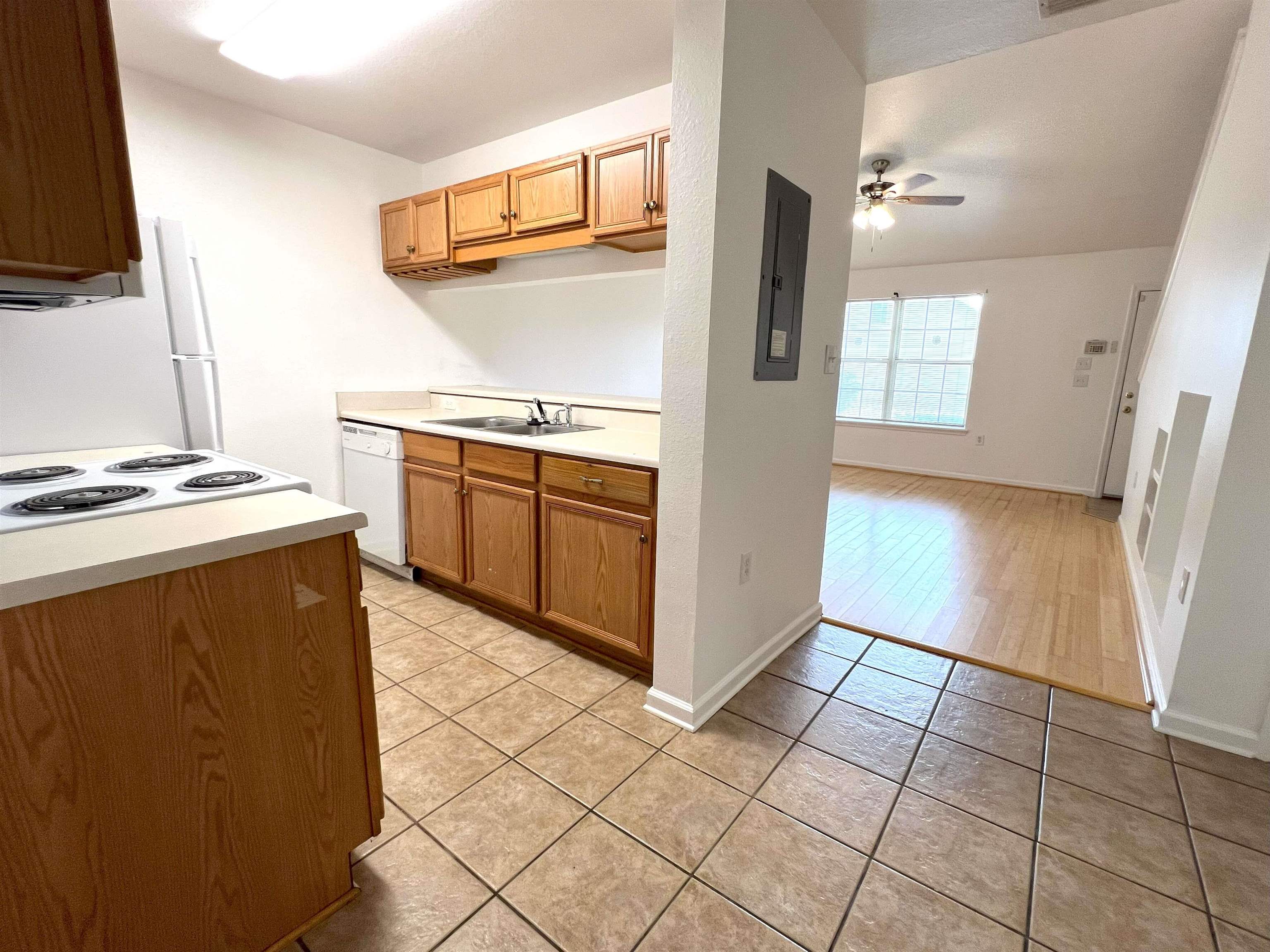 2738 W Tharpe Street #902, Tallahassee, Texas image 13