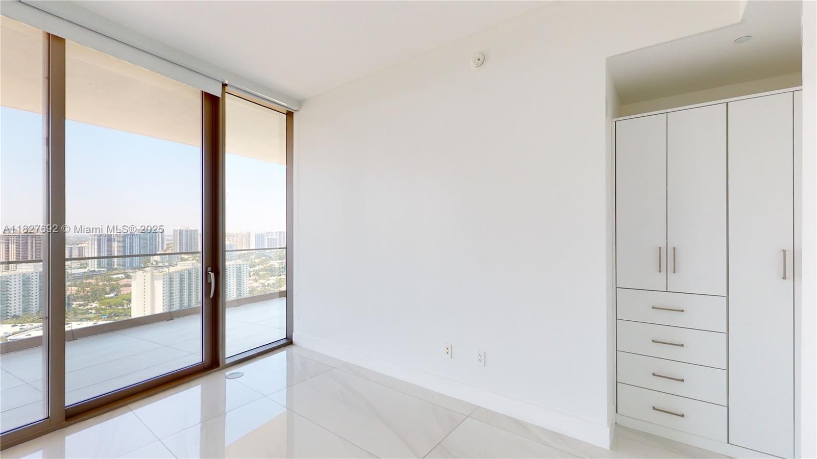 18975 Collins Ave #2405, Sunny Isles Beach FL 33160