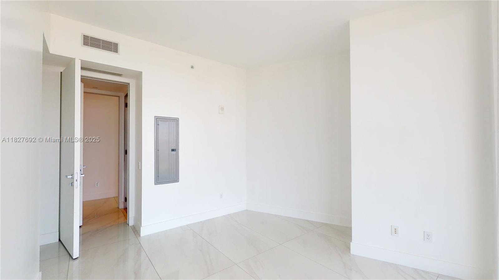 18975 Collins Ave #2405, Sunny Isles Beach FL 33160