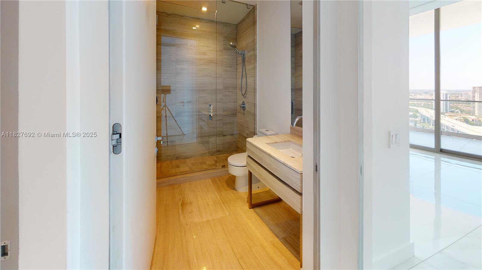 18975 Collins Ave #2405, Sunny Isles Beach FL 33160