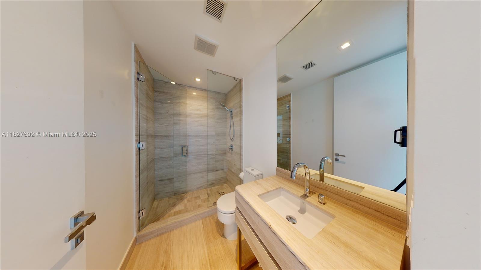 18975 Collins Ave #2405, Sunny Isles Beach FL 33160