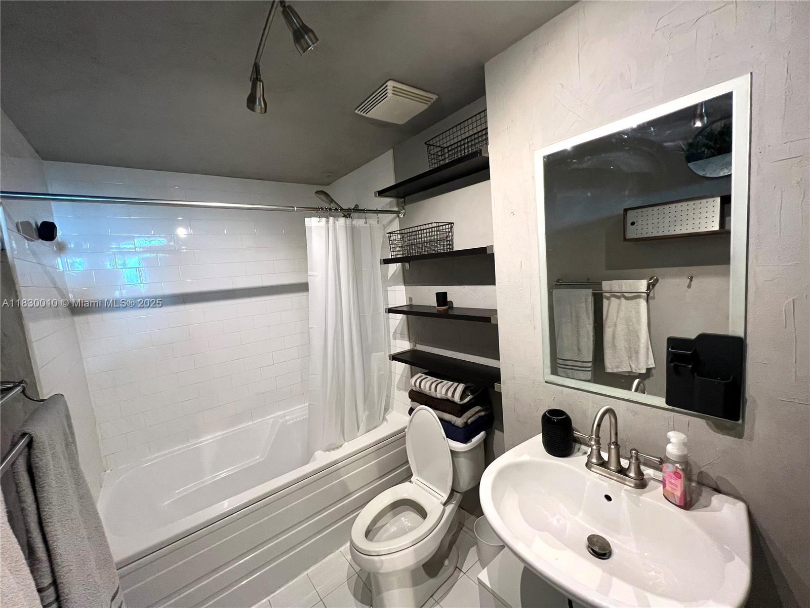690 SW 1st Ct #1934, Miami FL 33130
