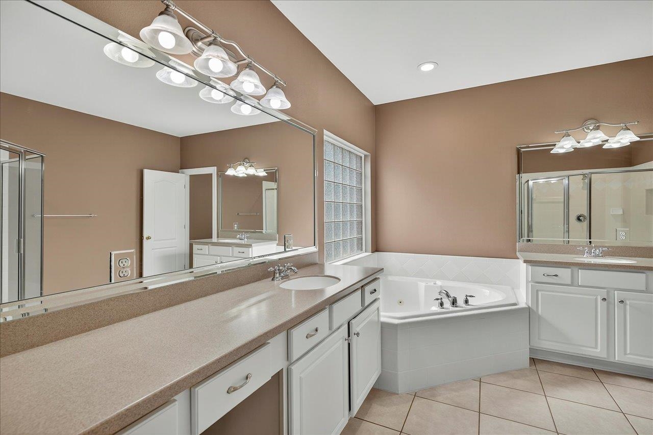 5127 Wild Rose Way, Tallahassee, Texas image 23