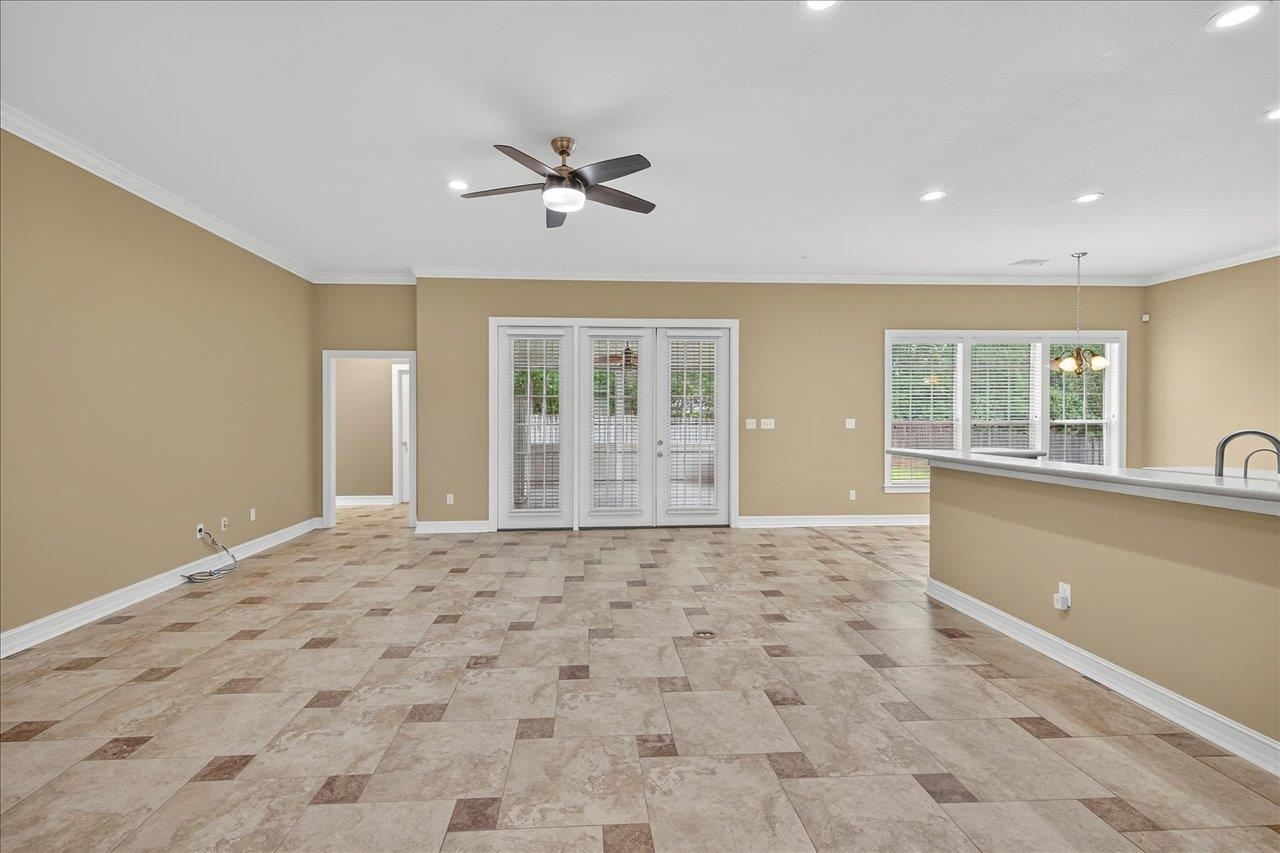 5127 Wild Rose Way, Tallahassee, Texas image 8