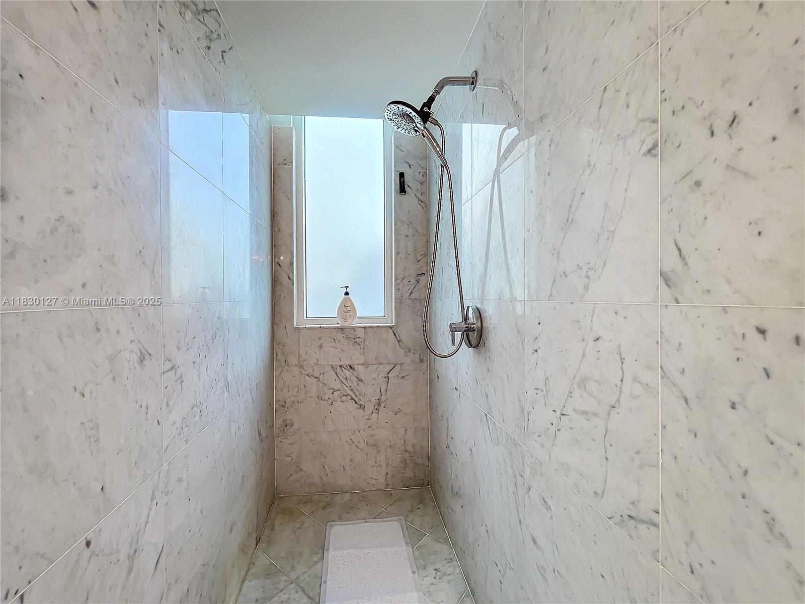 244 Biscayne Blvd #1108, Miami FL 33132