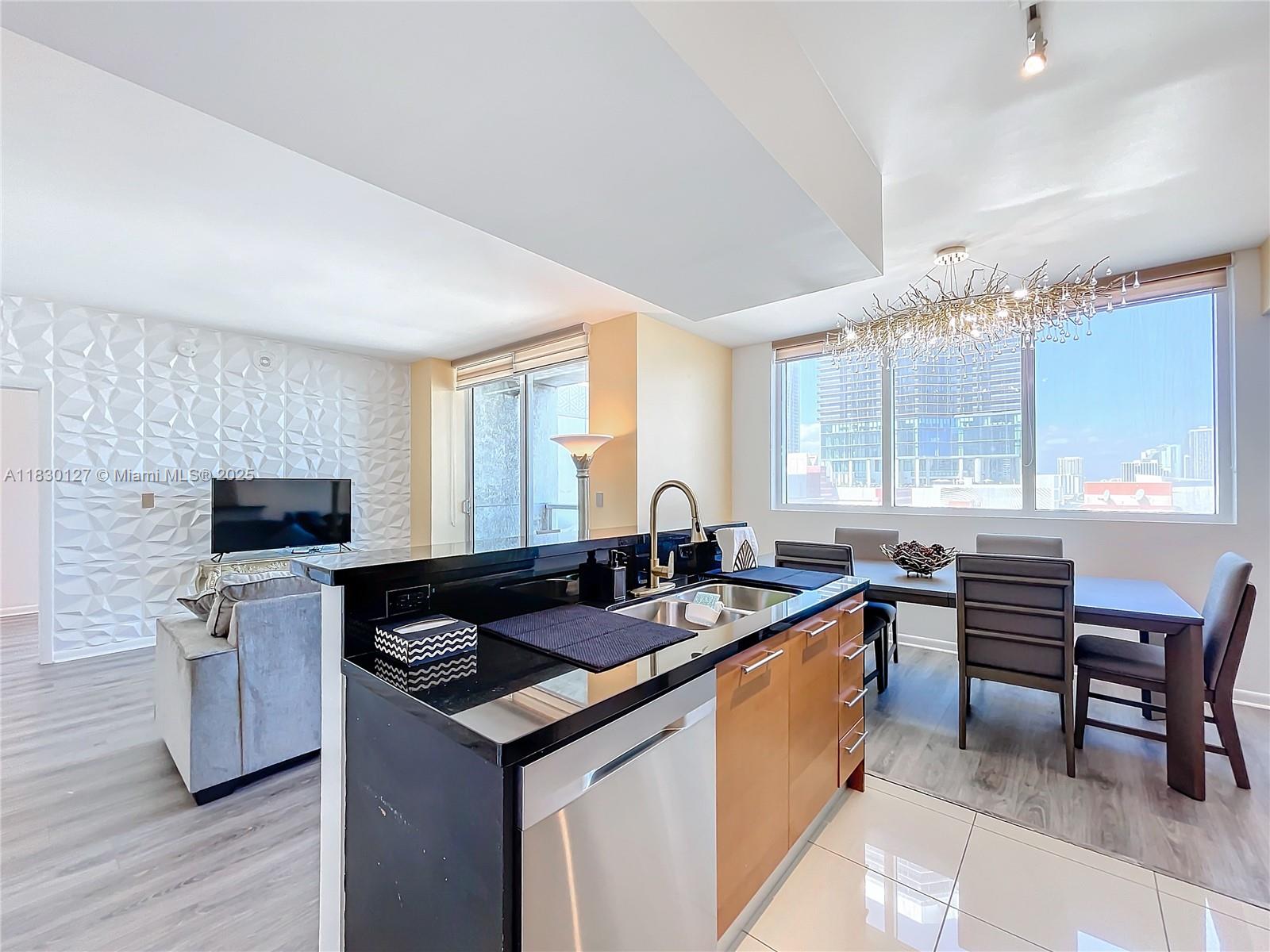 244 Biscayne Blvd #1108, Miami FL 33132