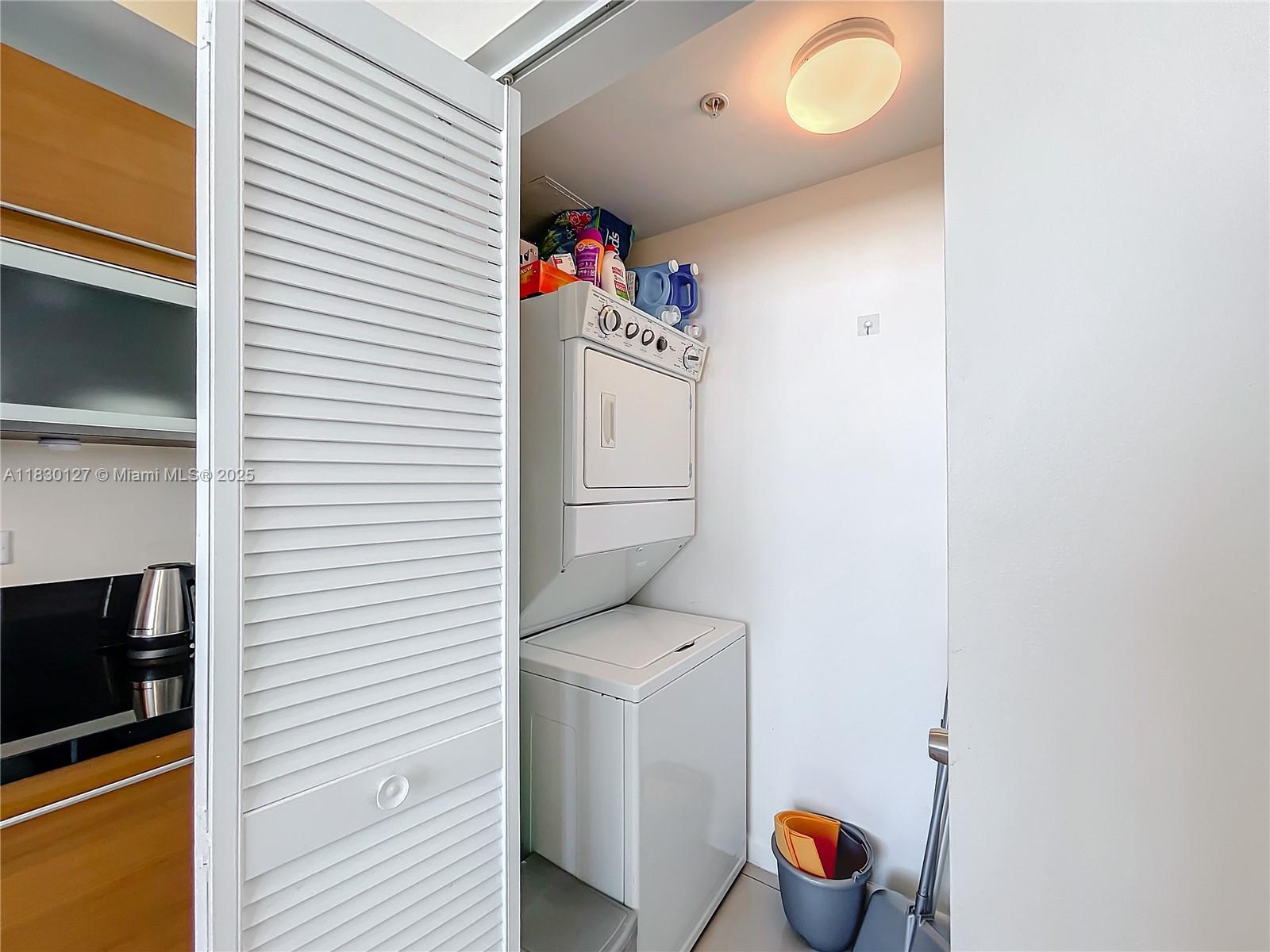 244 Biscayne Blvd #1108, Miami FL 33132