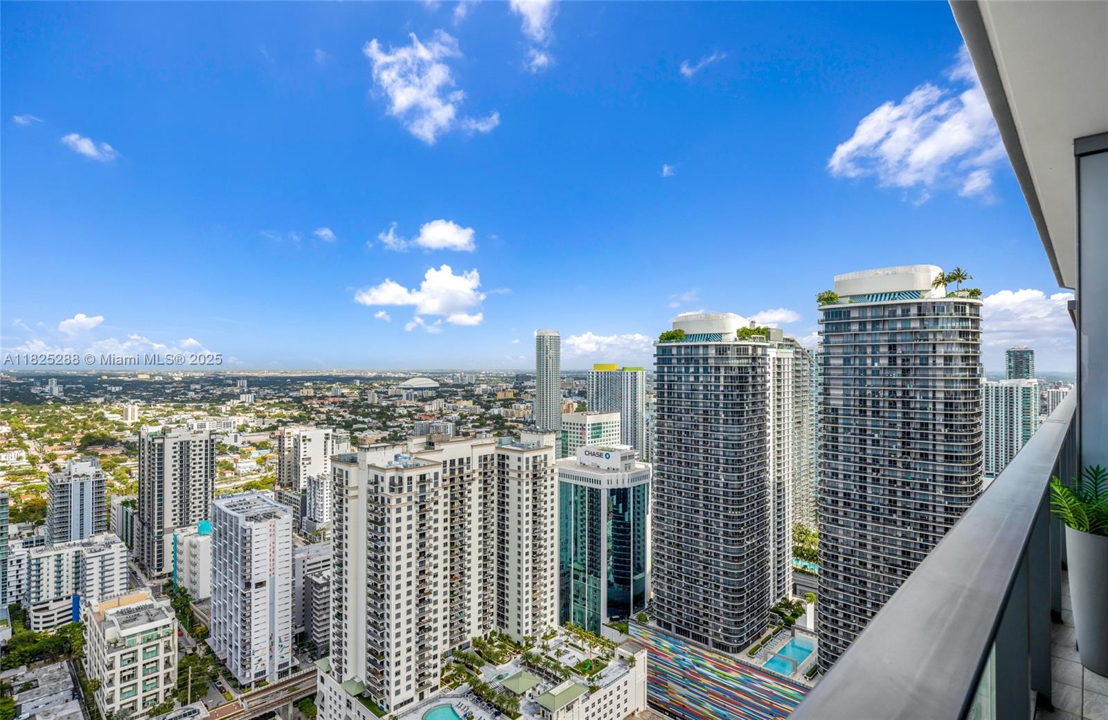 1000 Brickell Plaza #4704, Miami FL 33131