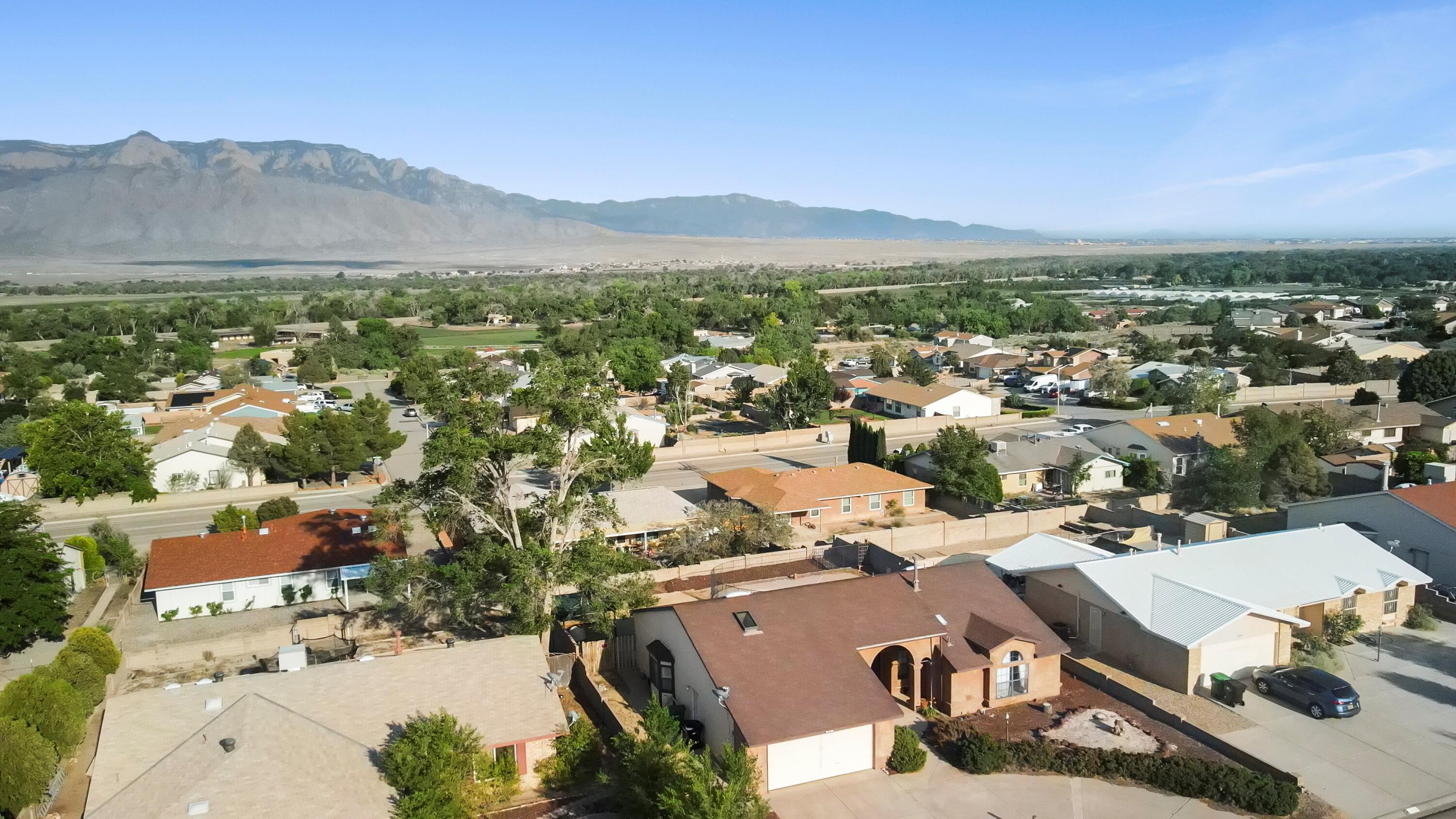 6268 APACHE PLUME Road NE 