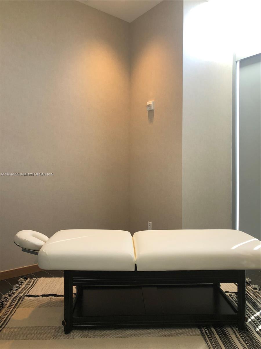 851 NE 1st Ave #4404, Miami FL 33132