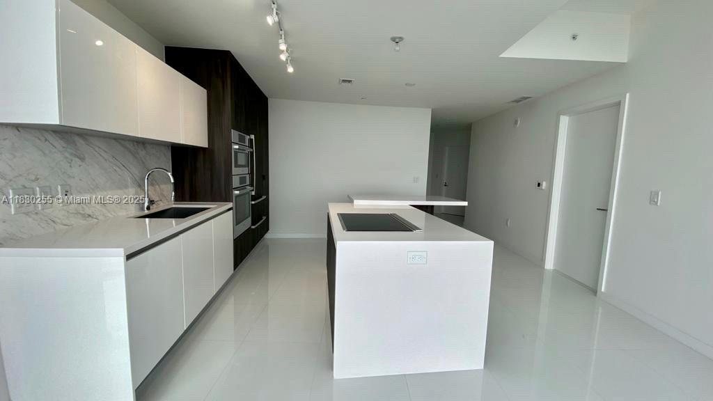 851 NE 1st Ave #4404, Miami FL 33132