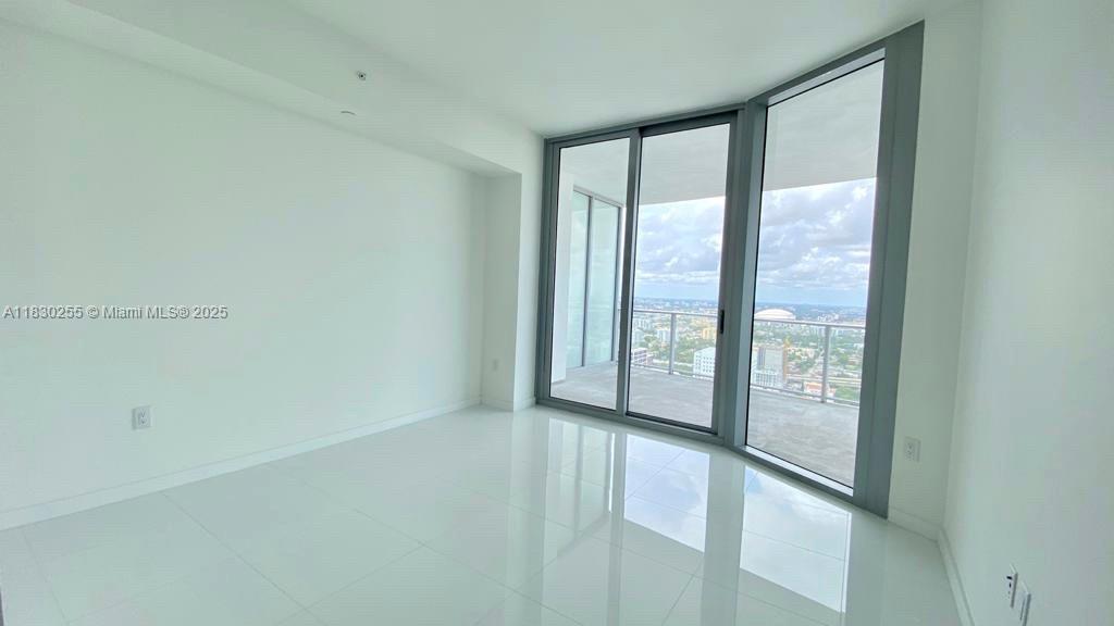 851 NE 1st Ave #4404, Miami FL 33132