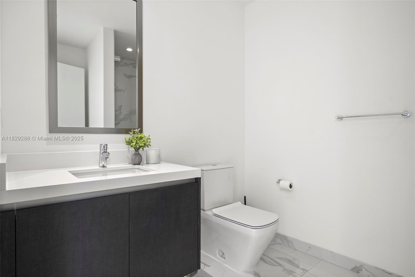 851 NE 1st Ave #3201, Miami FL 33132