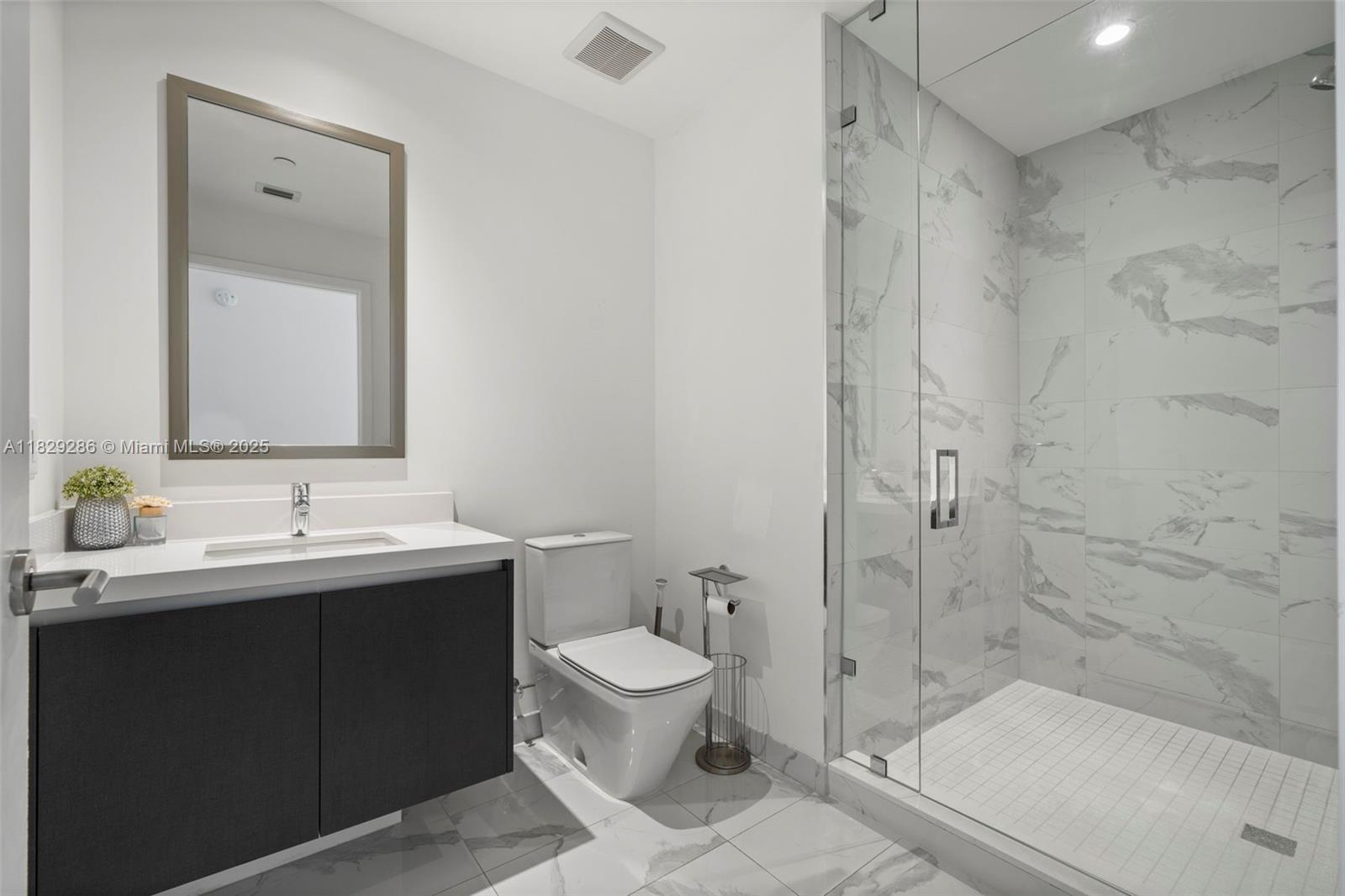 851 NE 1st Ave #3201, Miami FL 33132