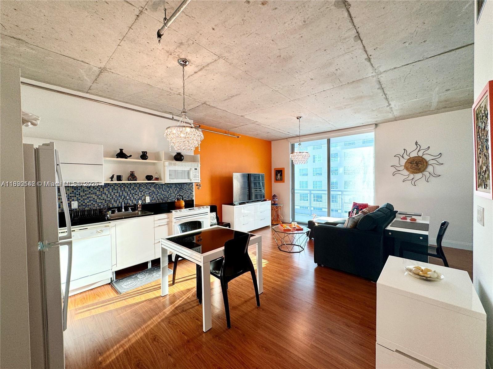 690 SW 1st Ct #2026, Miami FL 33130