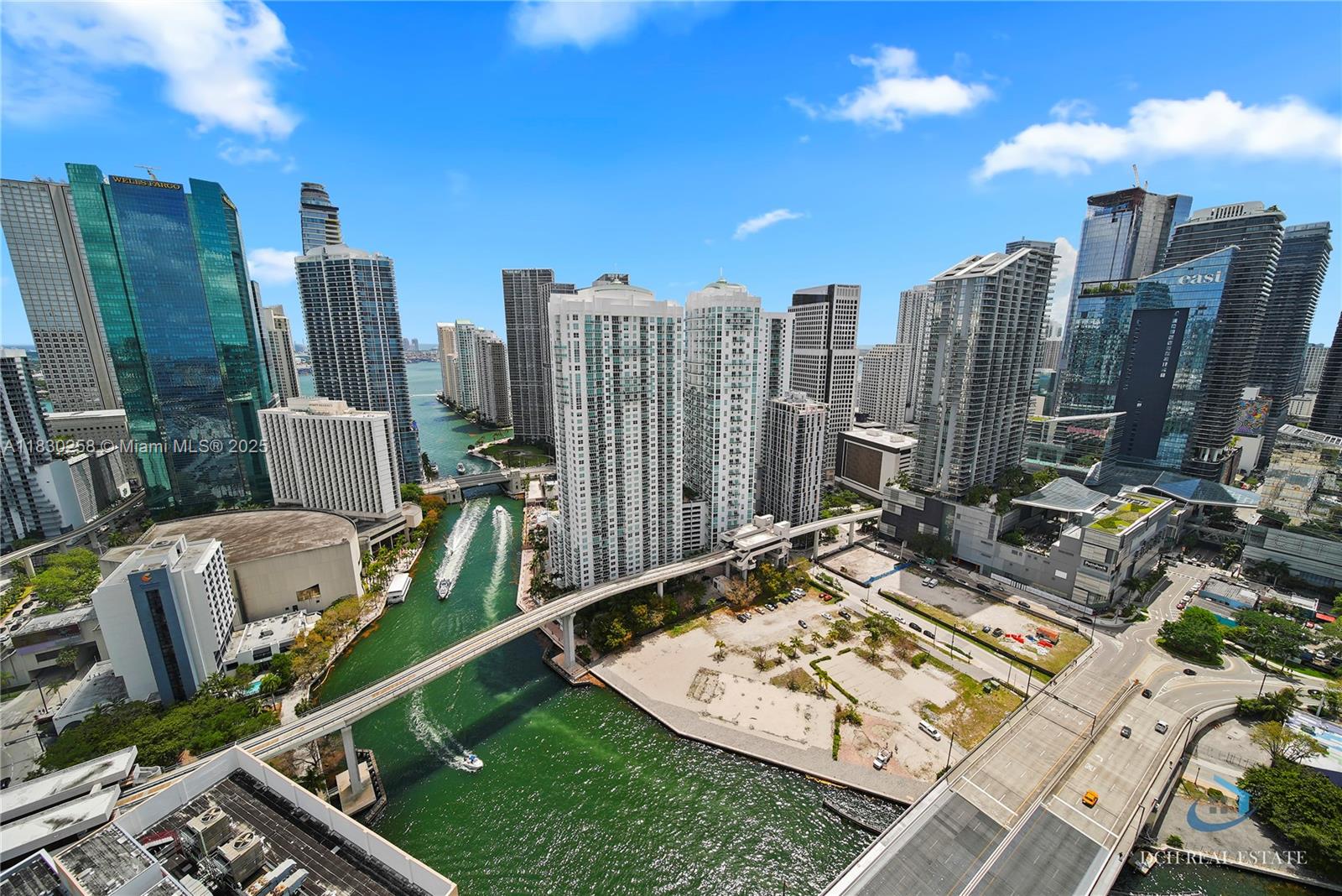 350 S Miami Ave #3902, Miami FL 33130