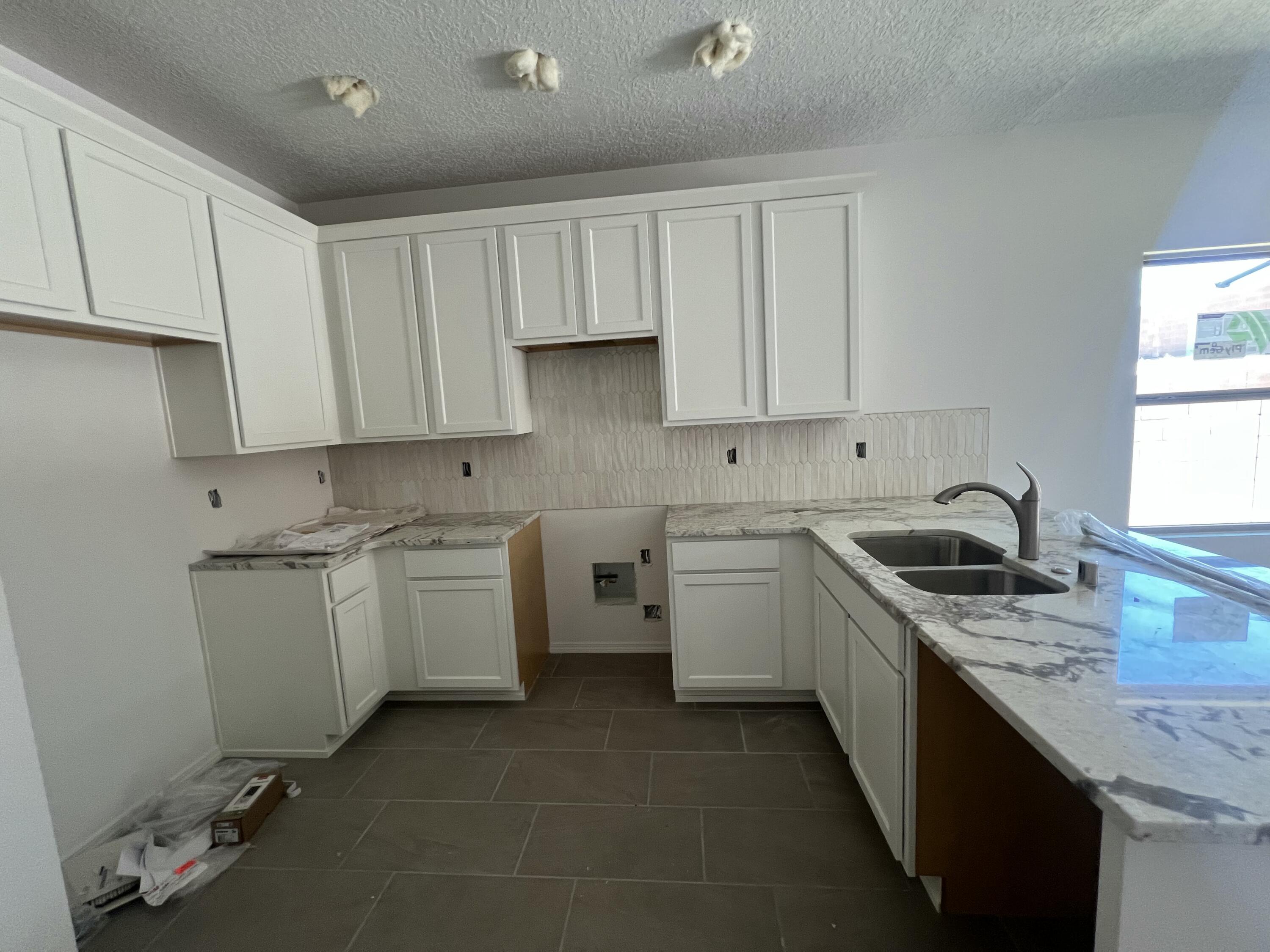 2641 Seaforth Circle 