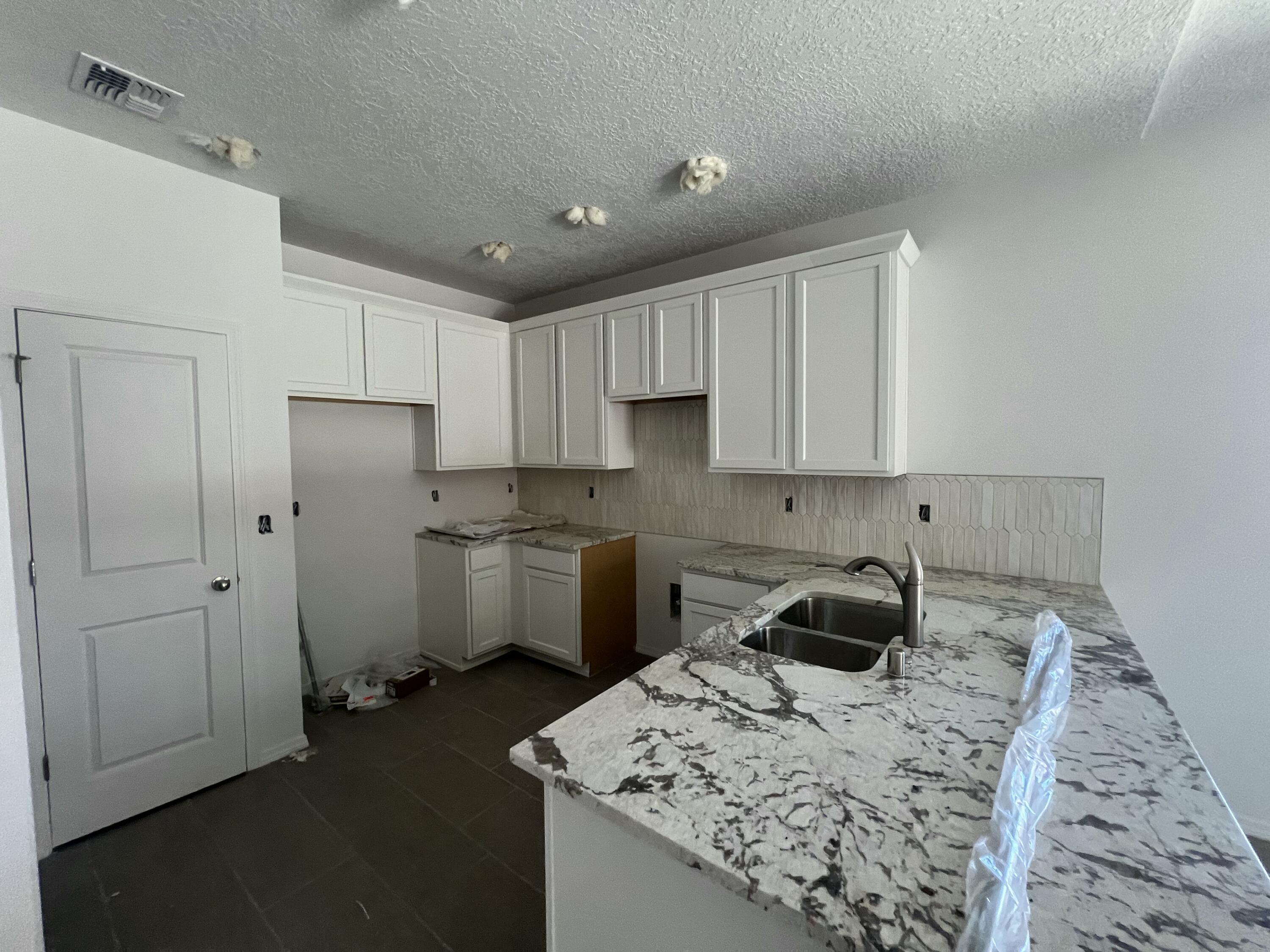 2641 Seaforth Circle 