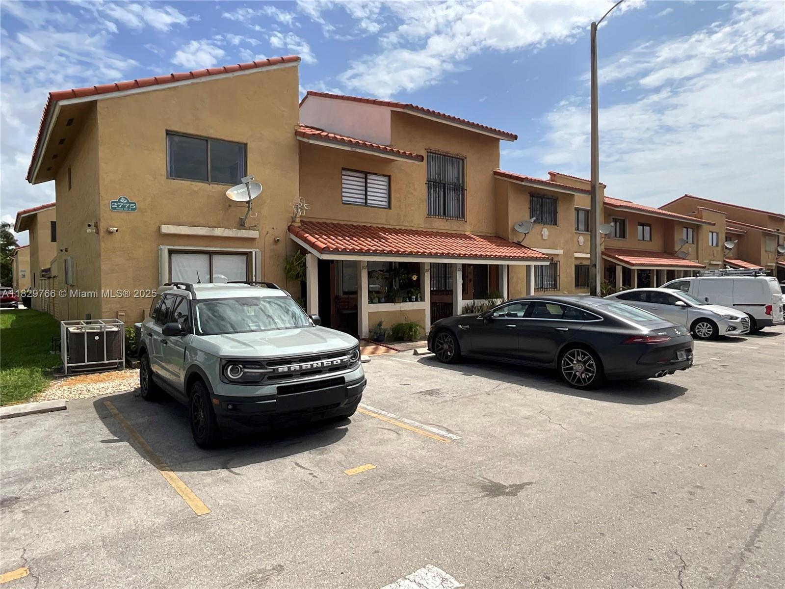 2775 62nd St Unit 207, Hialeah, Florida 33016