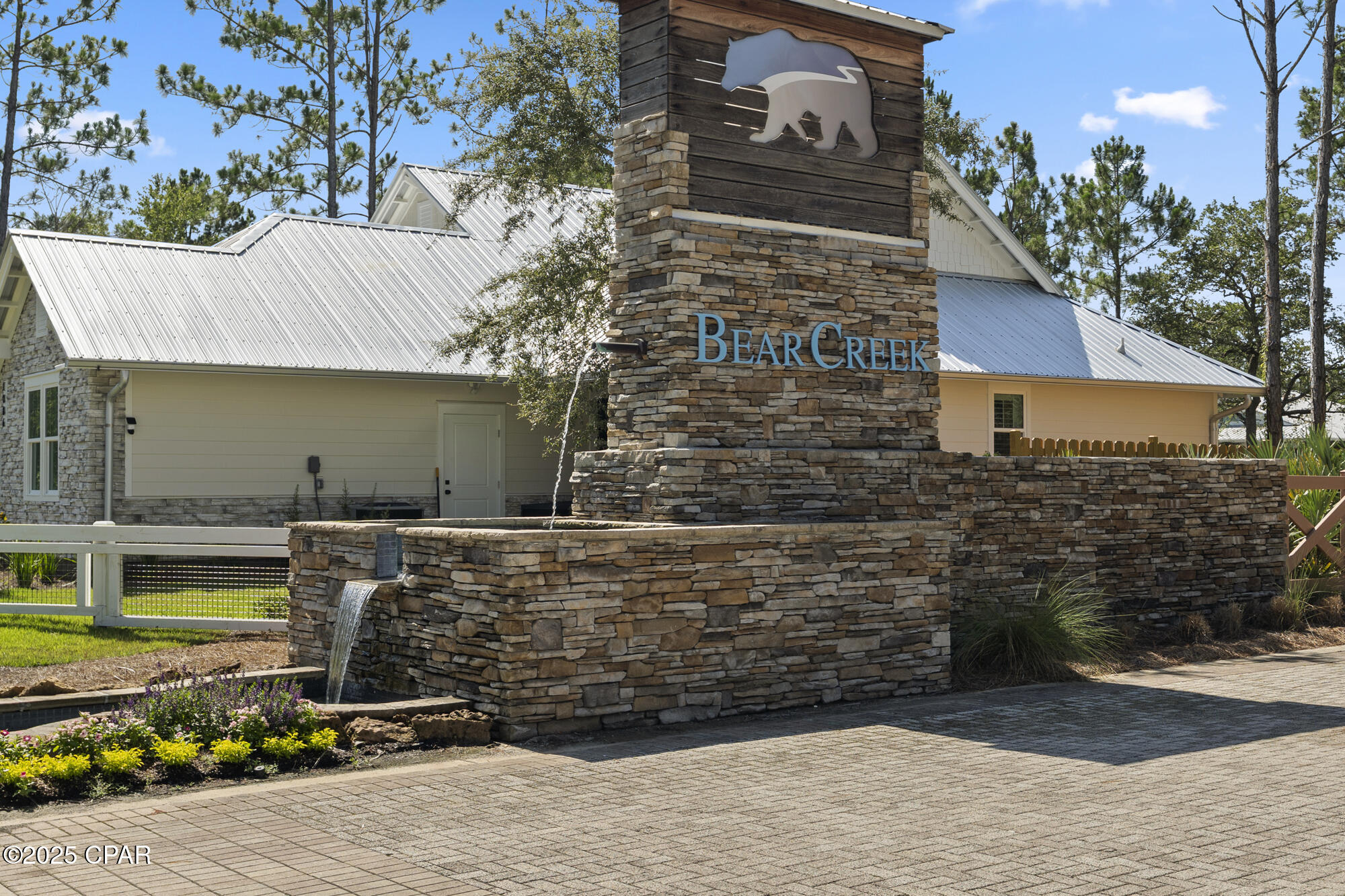 Image 6 For 373 Bear Creek Boulevard