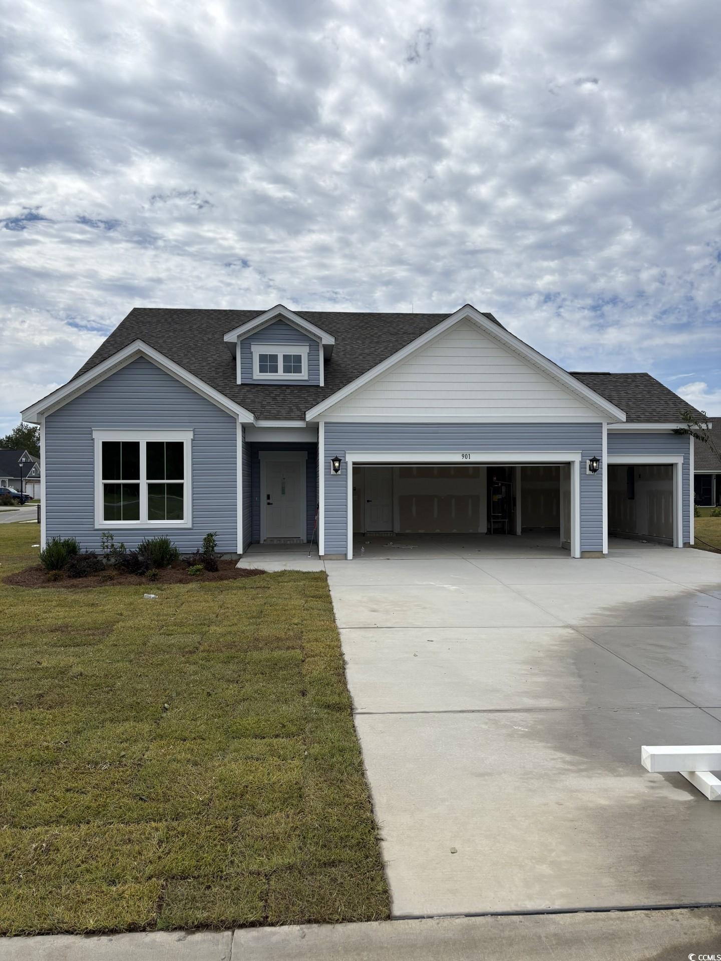 901 Inlet Keys St. Murrells Inlet, SC 29576