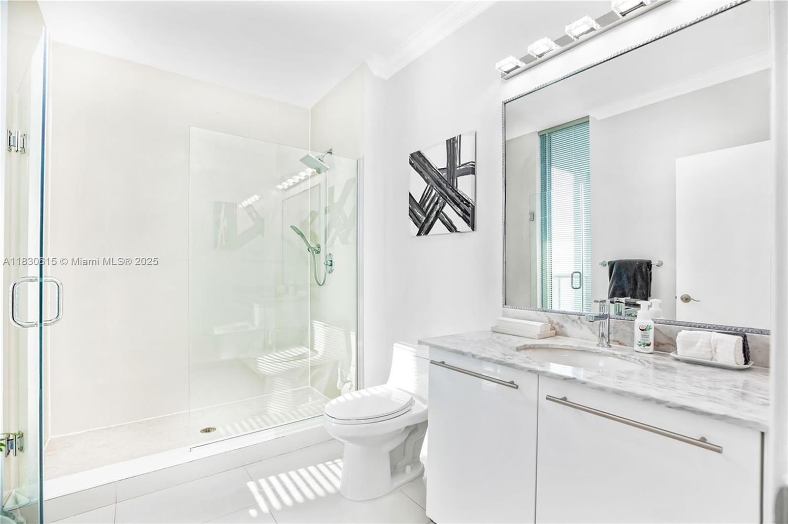 888 Biscayne Blvd #5301, Miami FL 33132