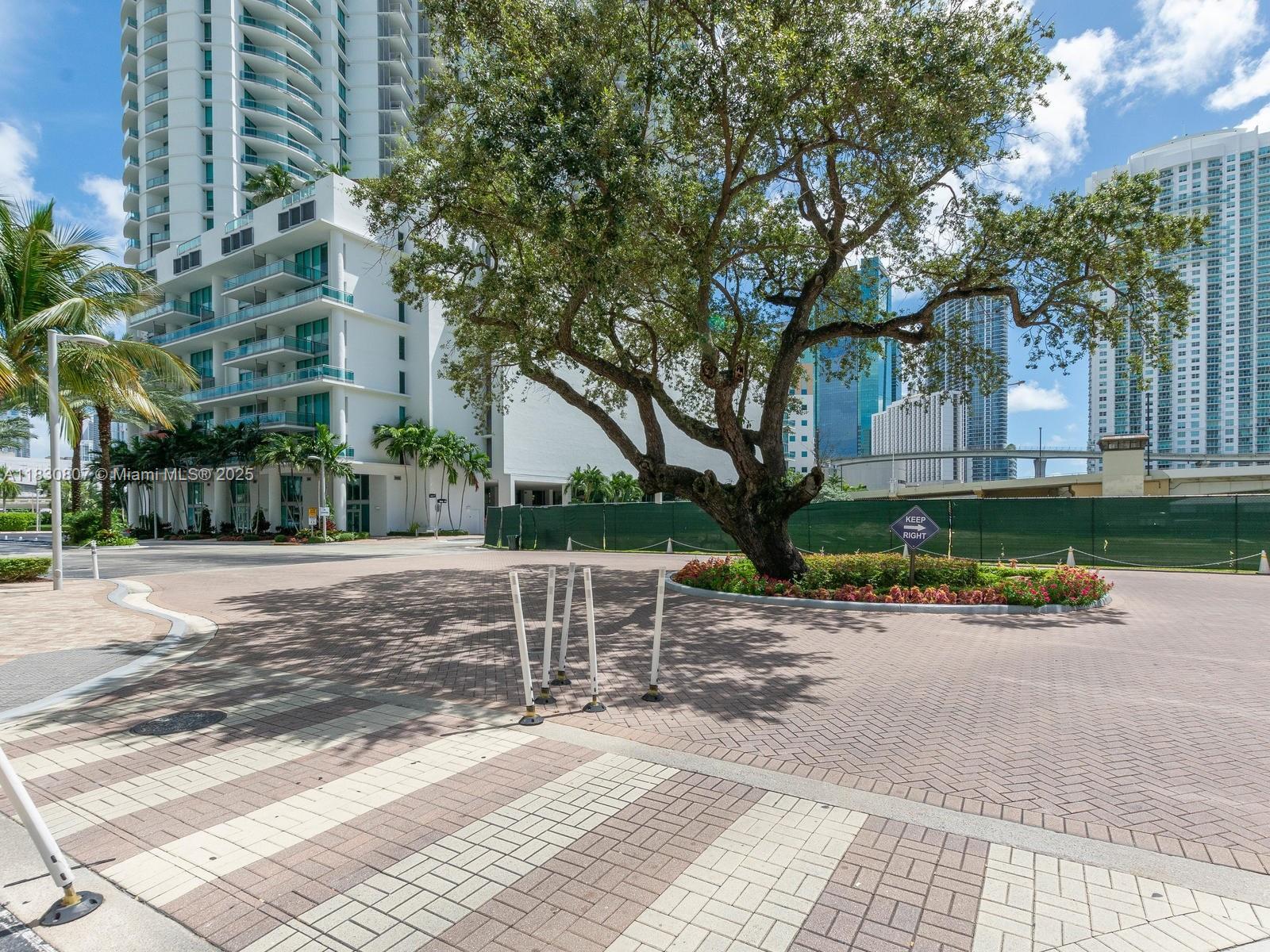 350 S MIAMI Ave #3510, Miami FL 33130