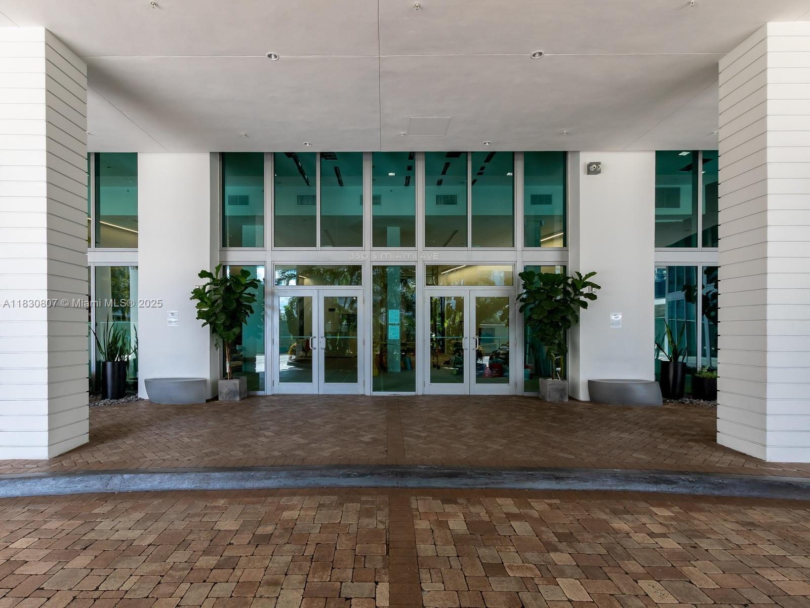 350 S MIAMI Ave #3510, Miami FL 33130