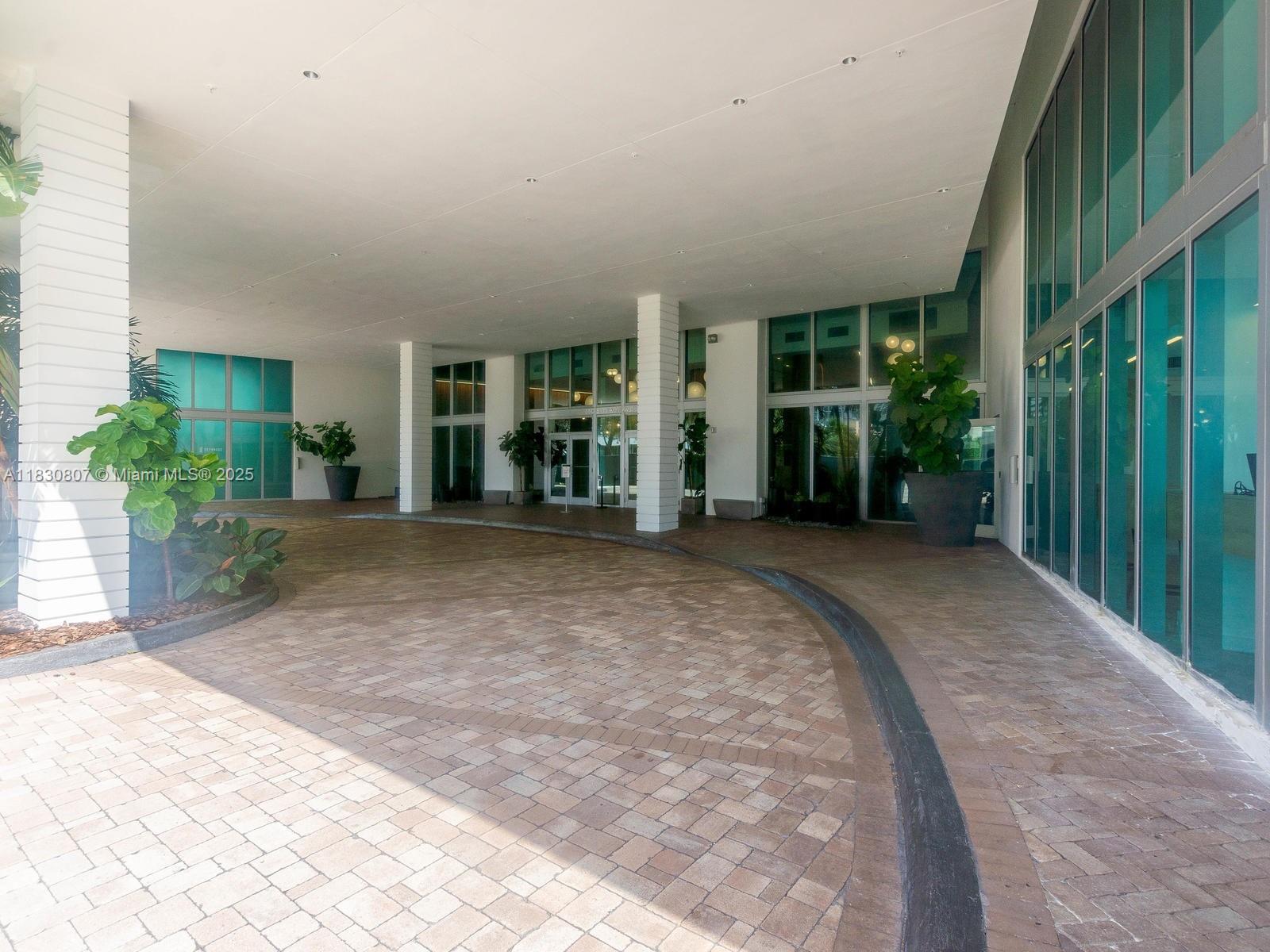 350 S MIAMI Ave #3510, Miami FL 33130